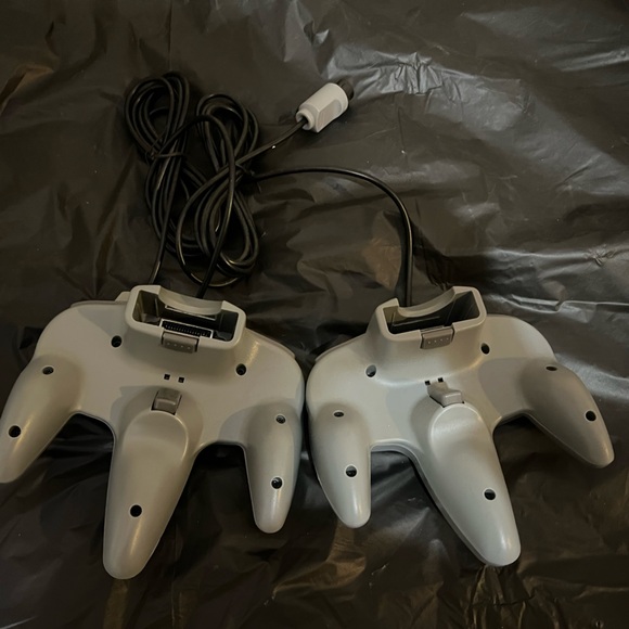 Nintendo 64 controllers - Picture 5 of 5